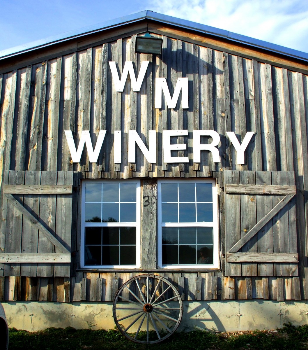White Mule Winery A Taste of Community MO Wines